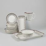 646515 Dinner set